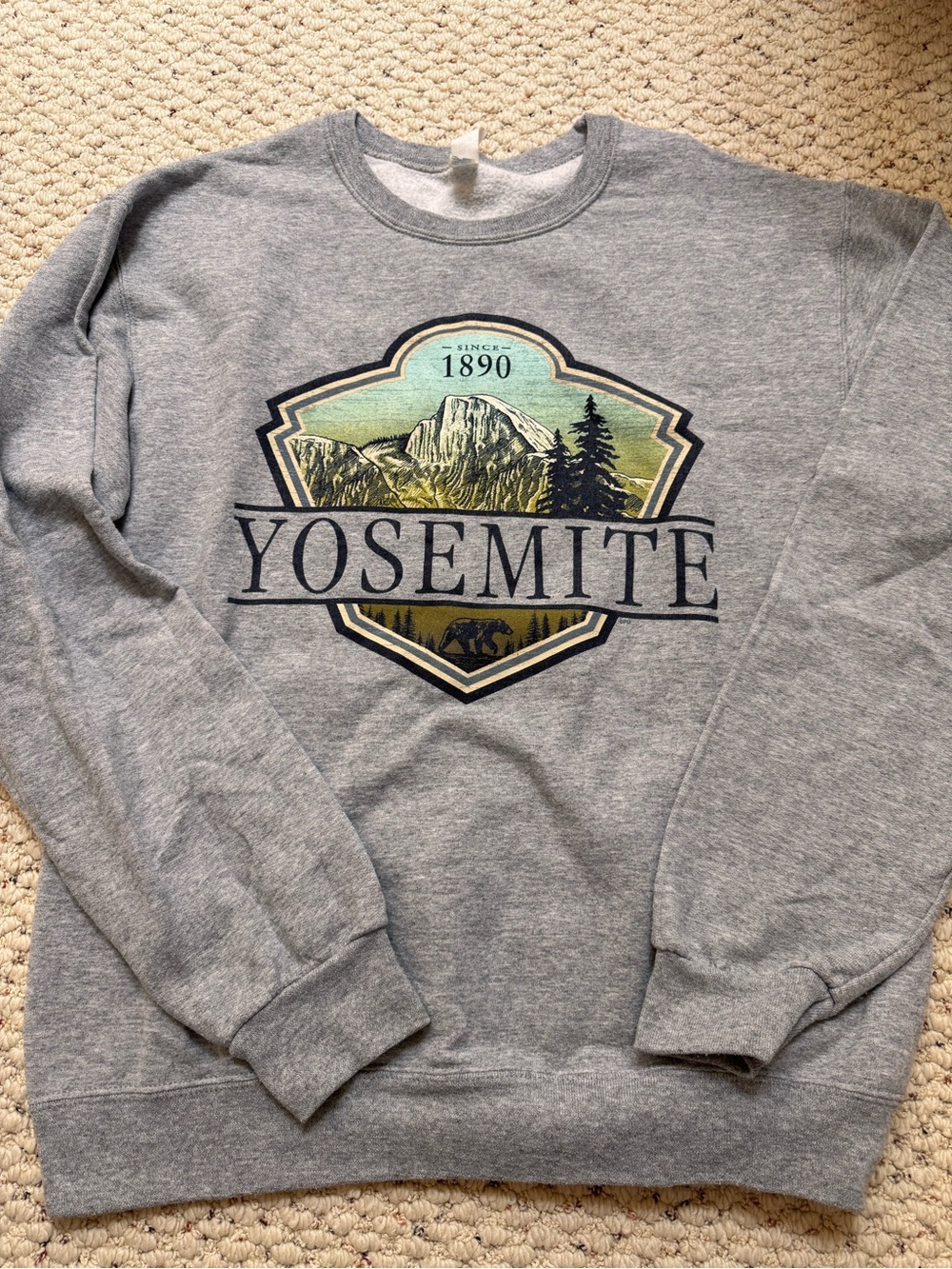 Vintage Yosemite Gray Graphic Crewneck Sweatshirt